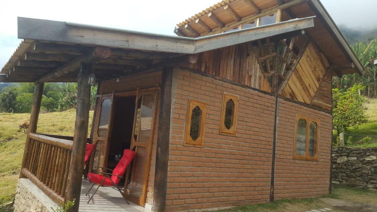 הוילה סאו בנטו דו ספוקאי Chale Refugio Da Pedra Sp מראה חיצוני תמונה